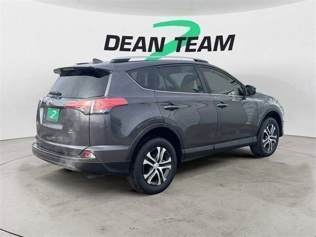 Used 2016 Toyota RAV4 LE image 8