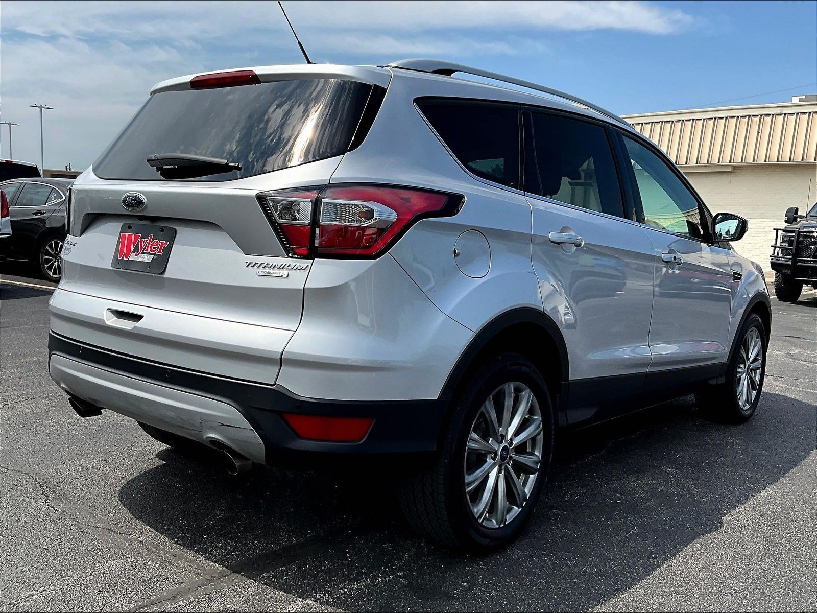 Used 2017 Ford Escape Titanium FWD image 6