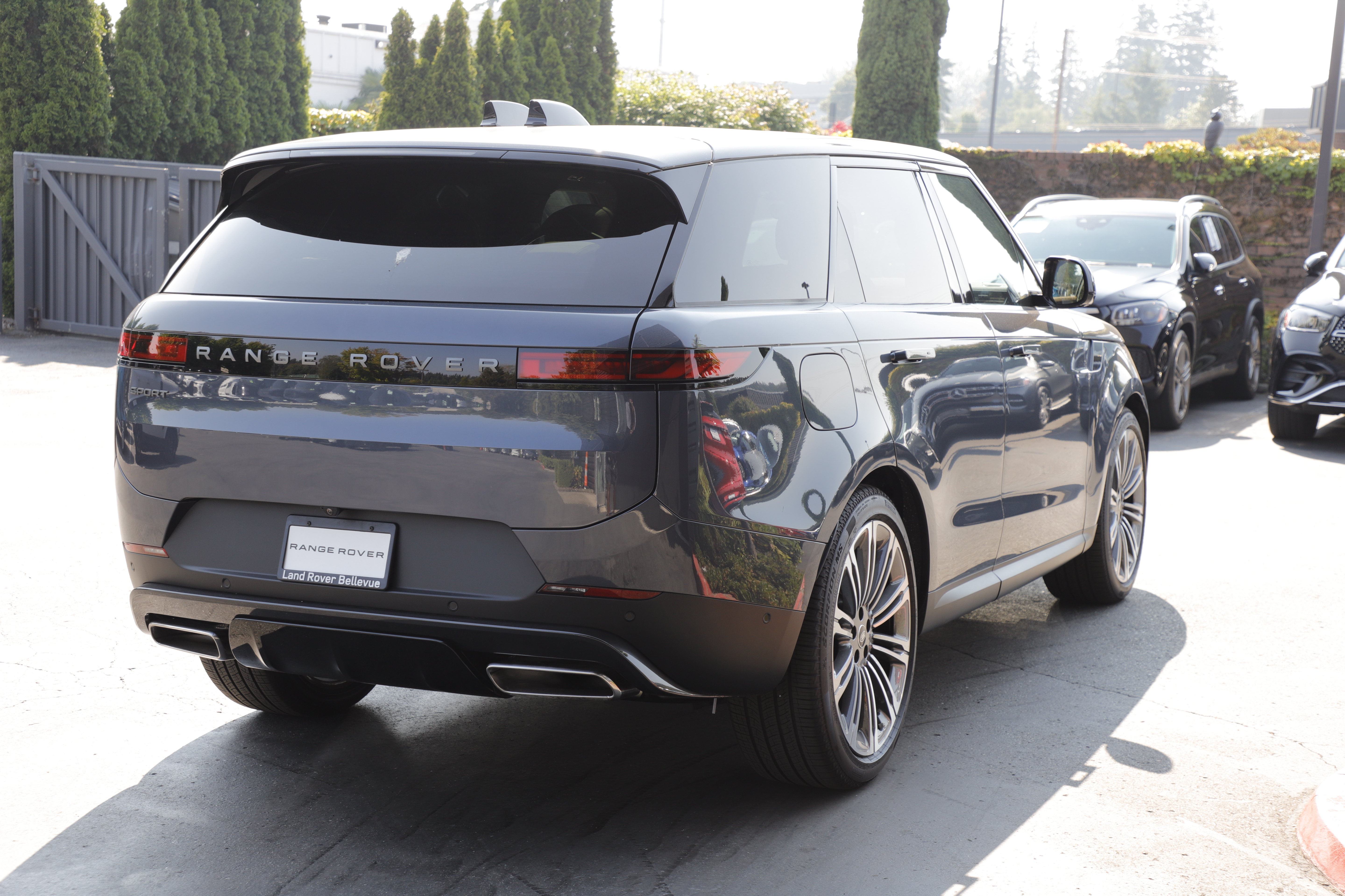 New 2025 Land Rover Range Rover Sport SE AWD/4WD image 10