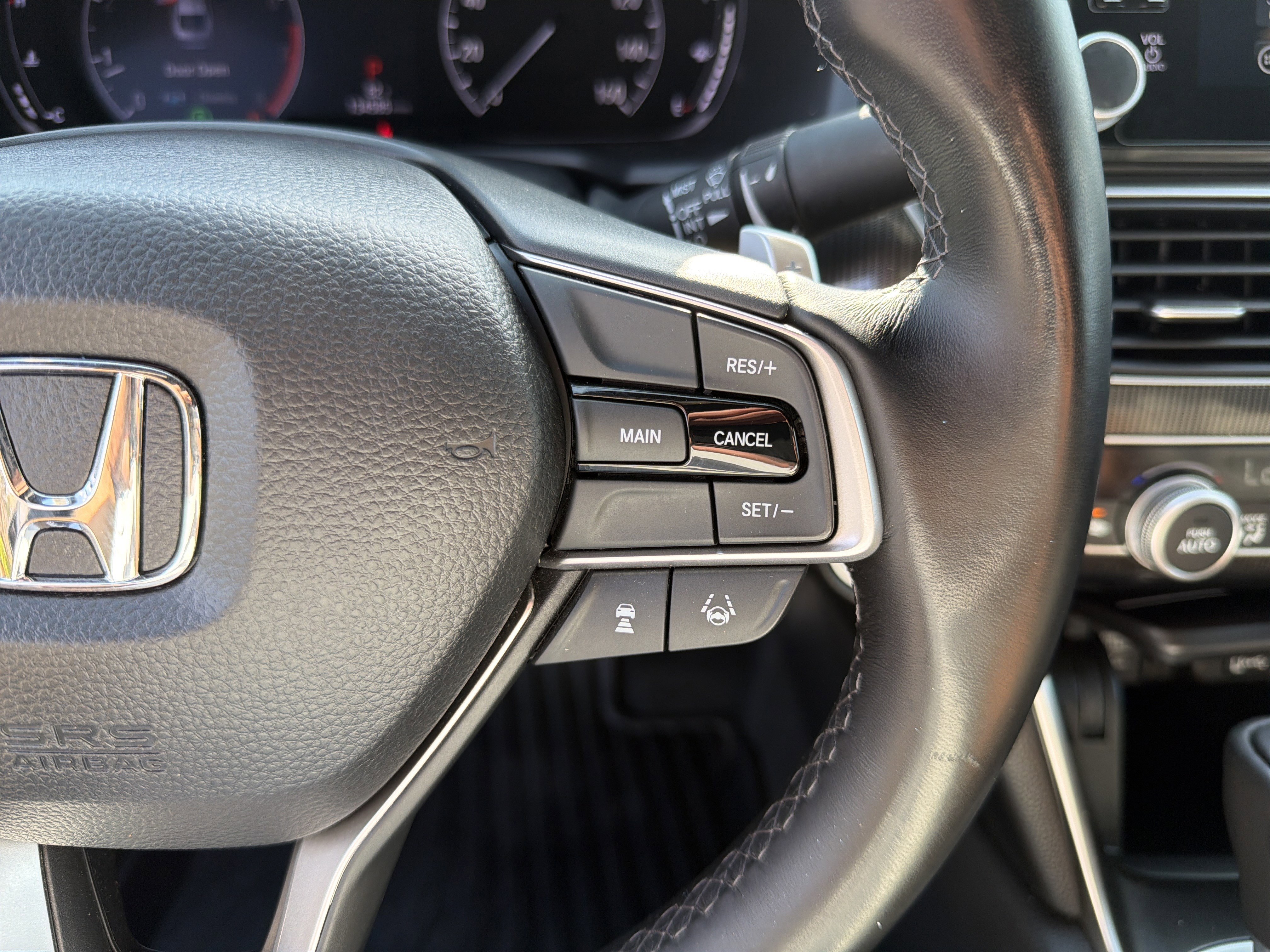 Used 2020 Honda Accord Sport image 11