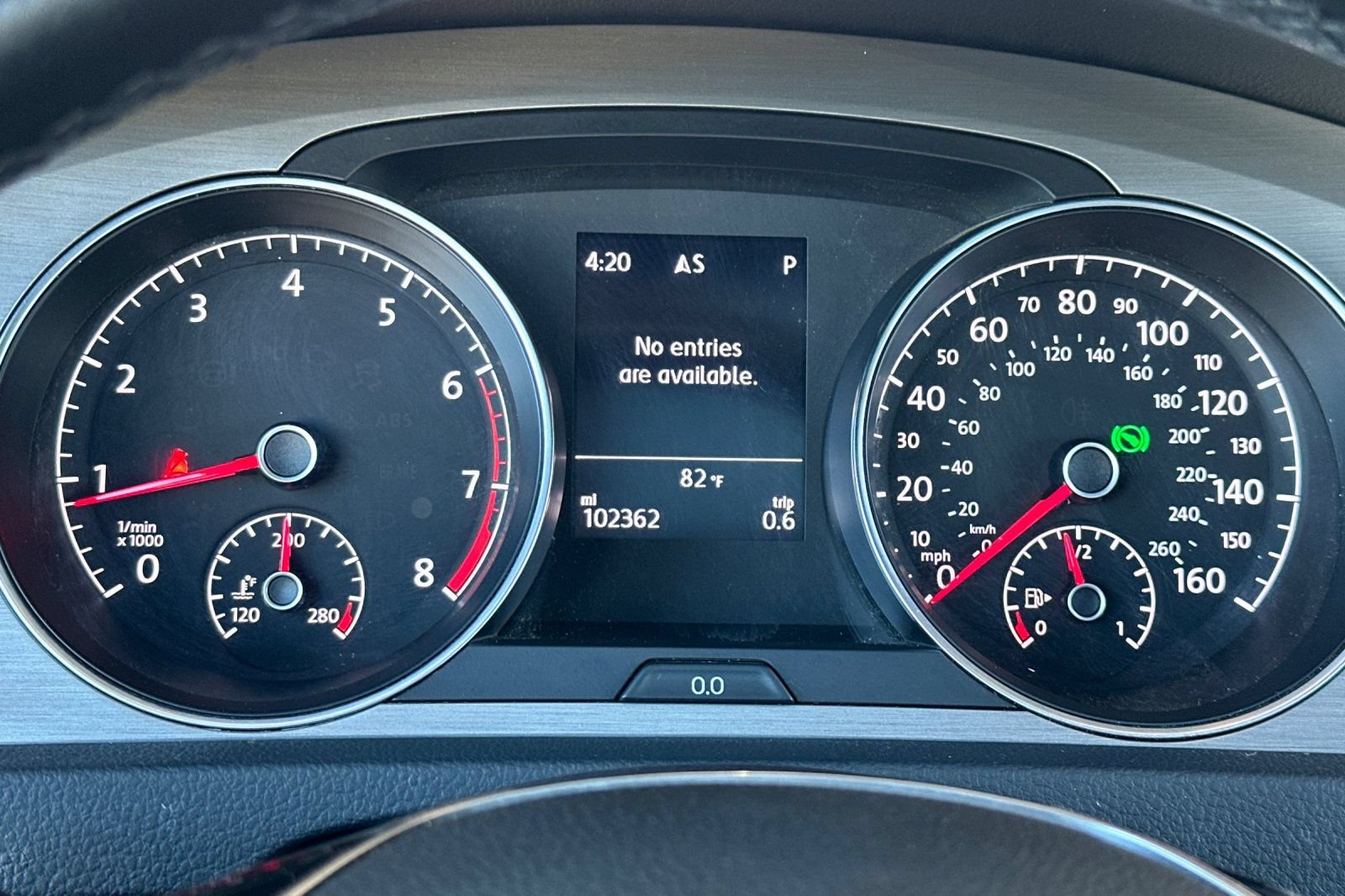 Used 2016 Volkswagen Golf SE FWD image 28