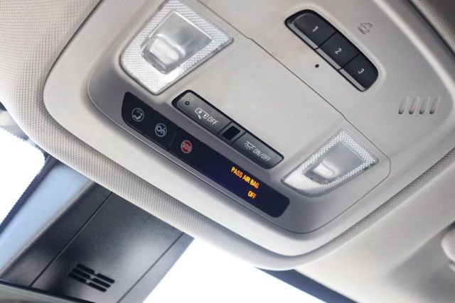 Used 2019 Chevrolet Traverse Premier w/ LPO, Blackout Package FWD image 34