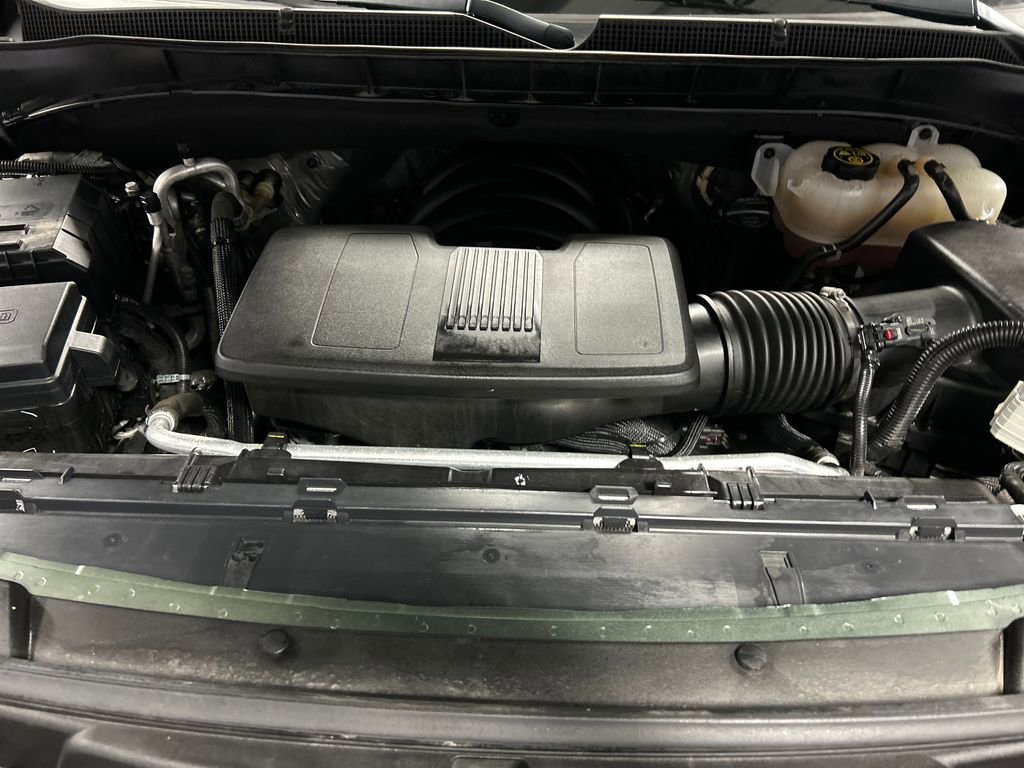 Used 2023 Chevrolet Suburban Premier image 26