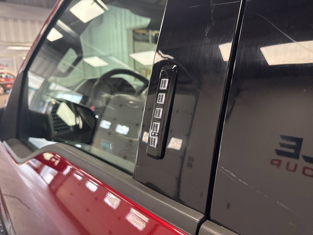 Used 2016 Ford F150 Lariat image 16