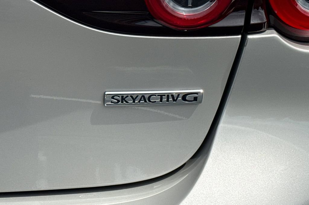 Used 2024 MAZDA MAZDA3 s FWD image 12
