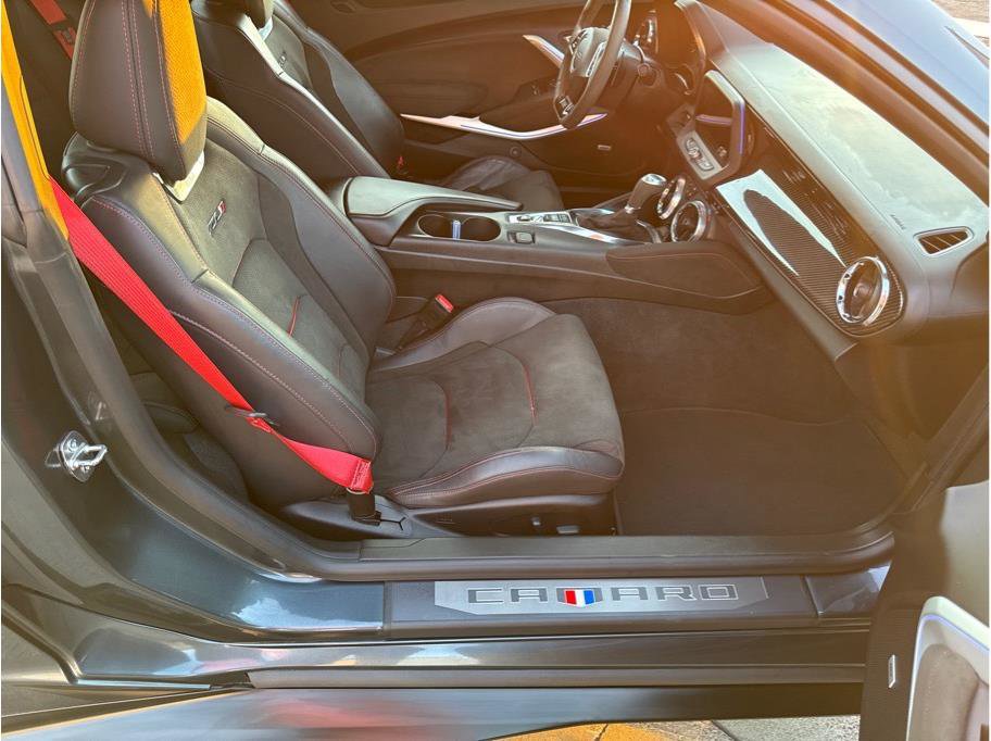 Used 2019 Chevrolet Camaro ZL1 image 20