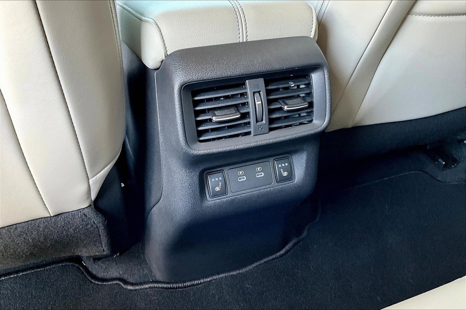 Used 2025 Nissan Murano Platinum w/ Cargo Package image 10