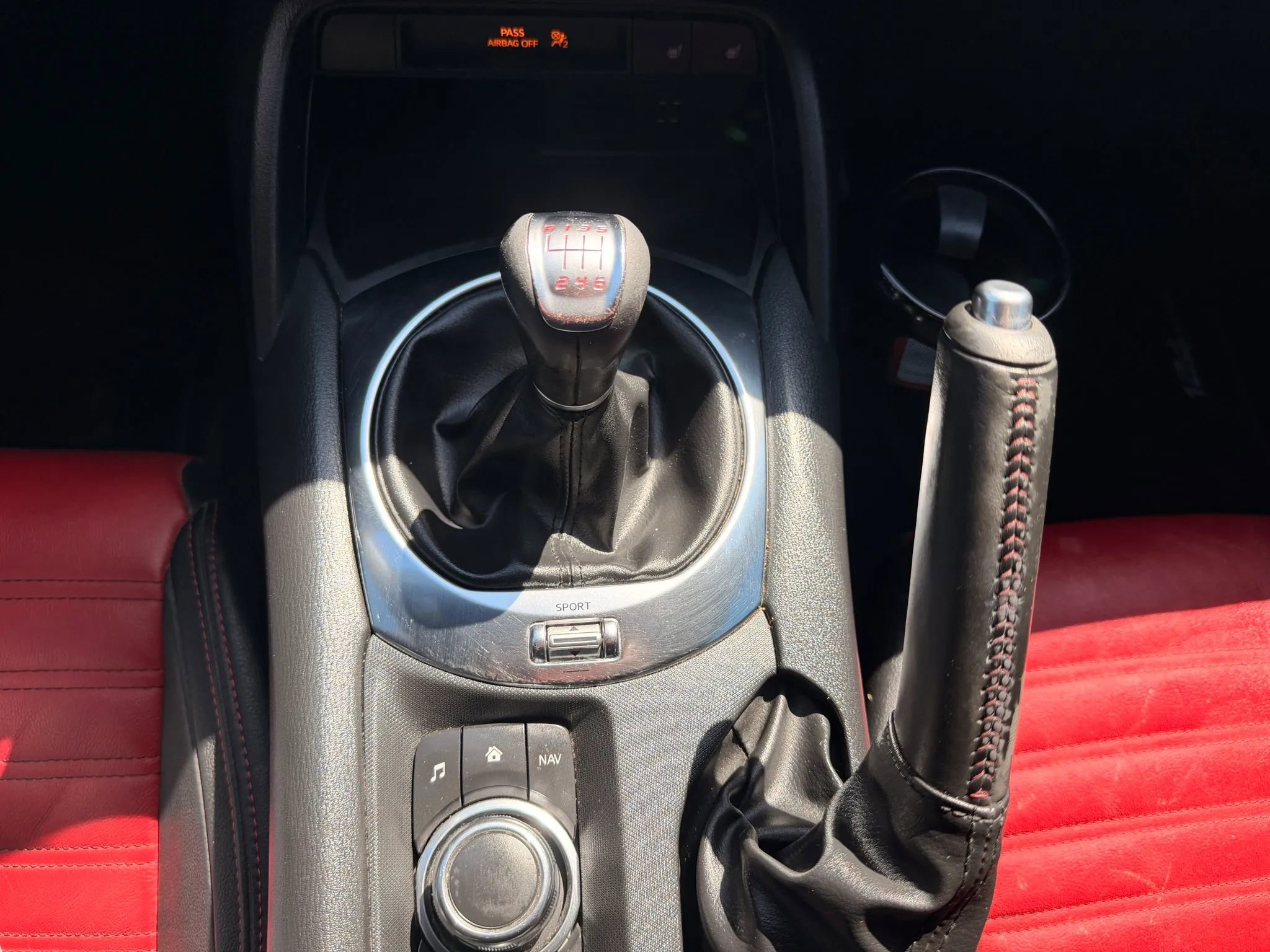 Used 2018 FIAT 124 Spider Abarth w/ Convenience Group RWD image 20