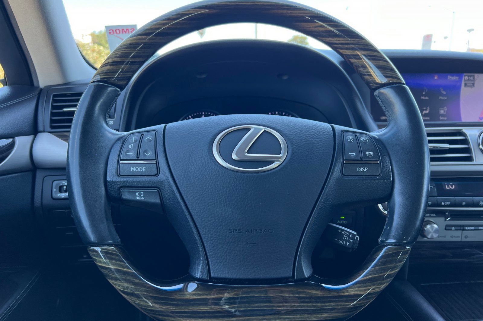 Used 2016 Lexus LS 460 w/ Comfort Package RWD image 27