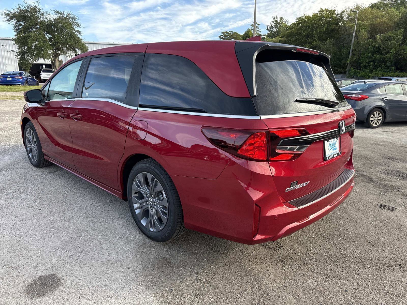 New 2026 Honda Odyssey Touring image 6