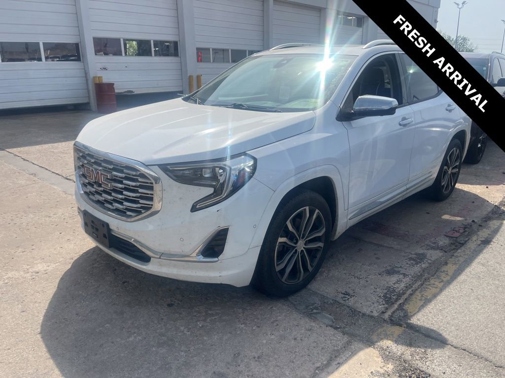 Used 2019 GMC Terrain Denali w/ Advanced Safety Package image 2