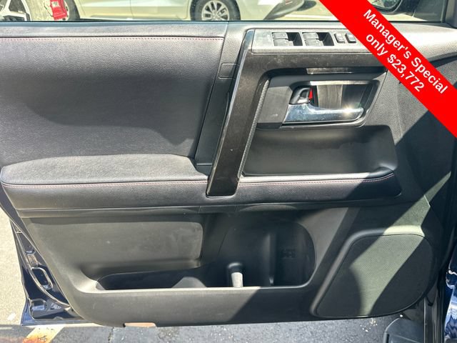 Used 2018 Toyota 4Runner TRD Off-Road Premium AWD/4WD image 11