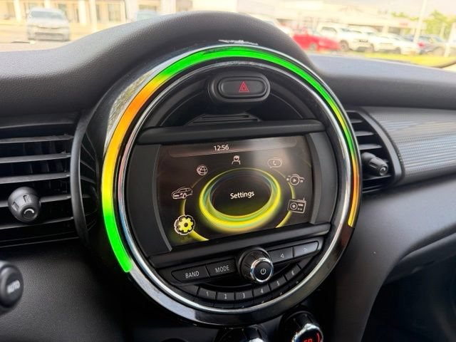 Used 2016 MINI Cooper 4-Door Hardtop FWD image 26