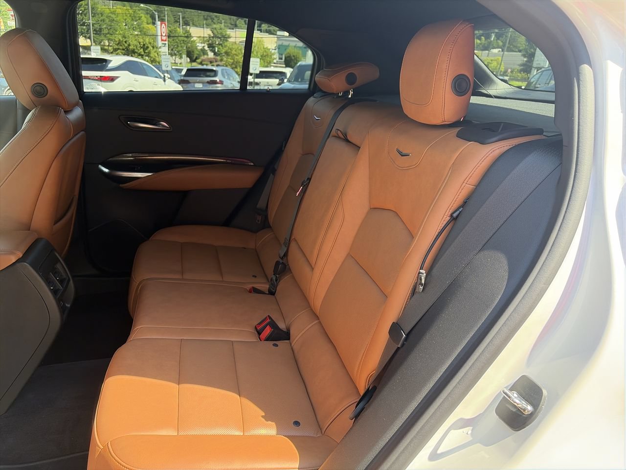 Used 2021 Cadillac XT4 Premium Luxury FWD image 31