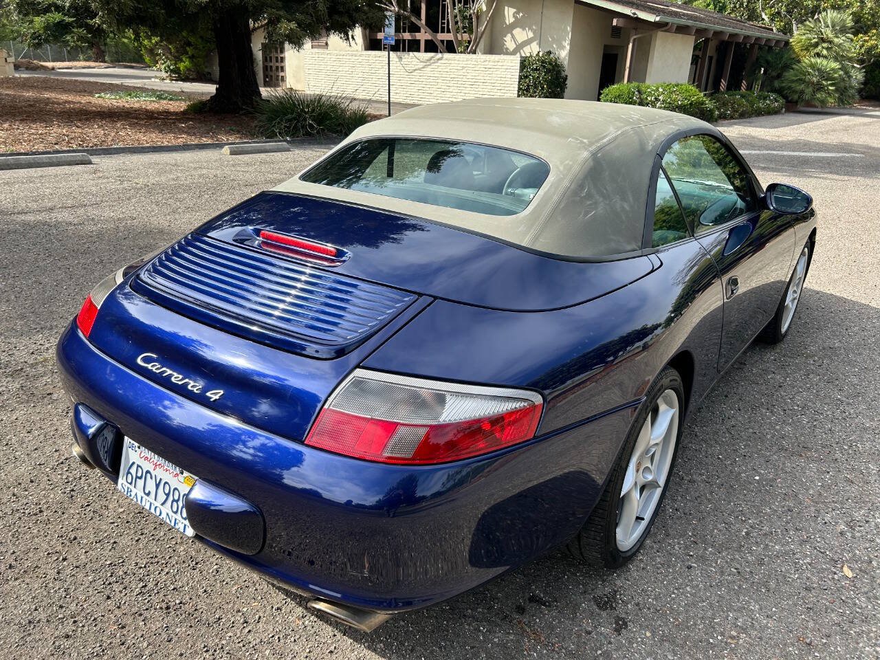 Used 2003 Porsche 911 Carrera 4 AWD/4WD image 18