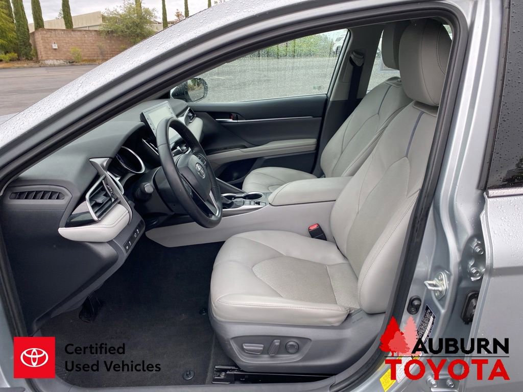 Certified 2021 Toyota Camry XLE FWD image 28