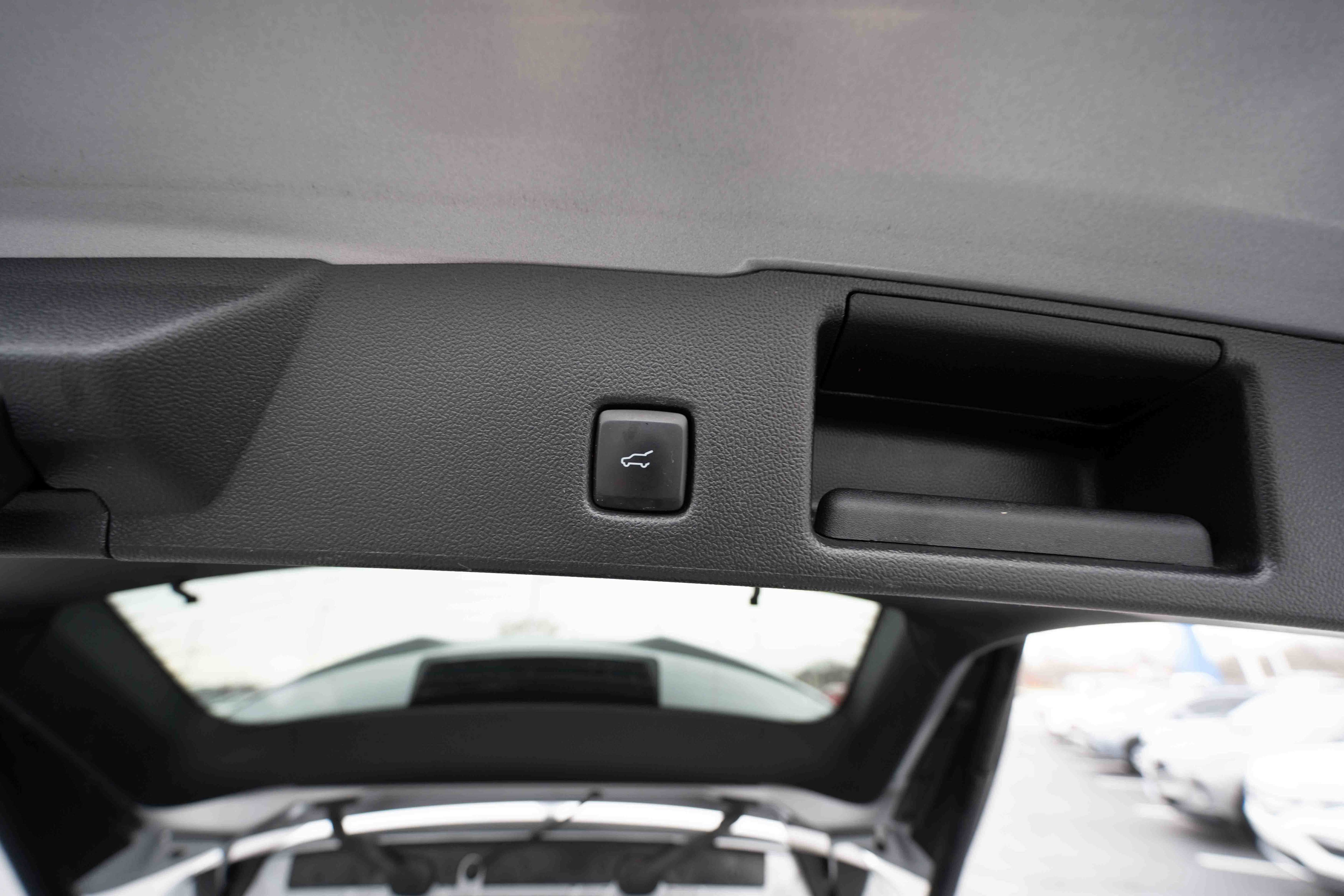 Used 2023 Ford Escape ST-Line image 29