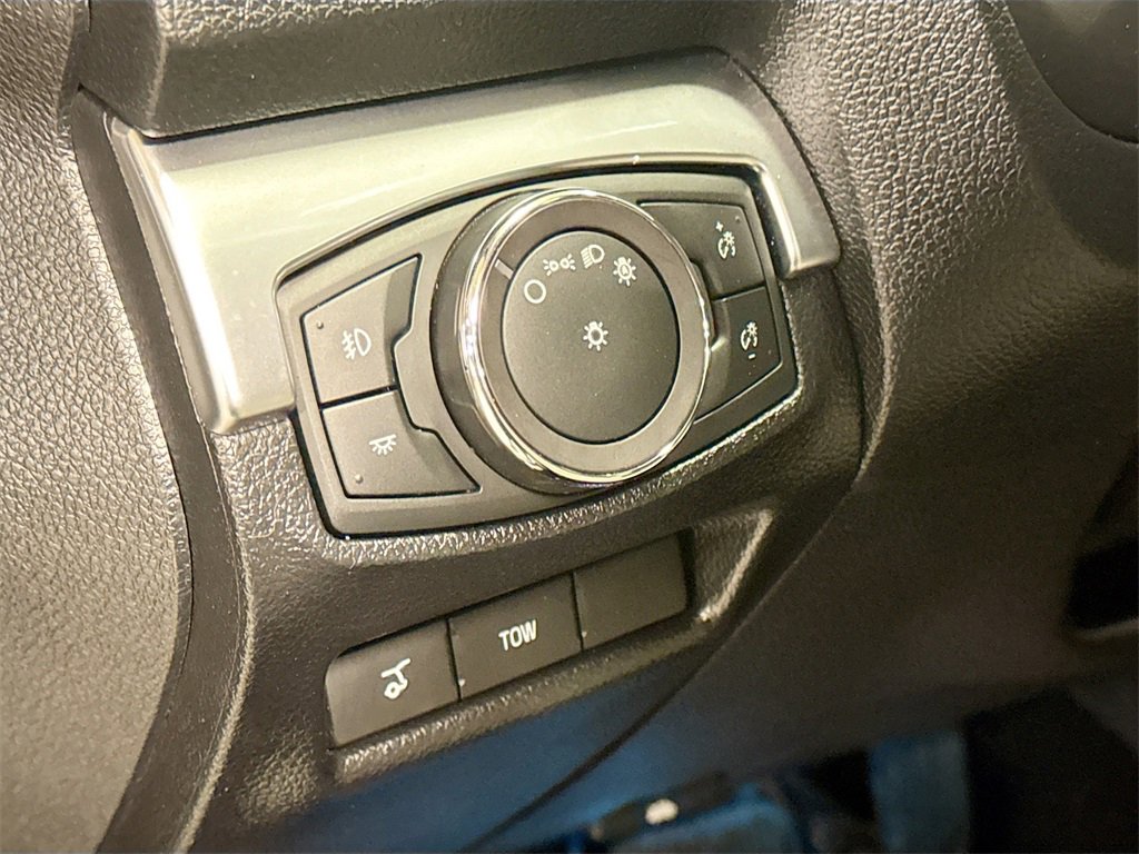 Used 2019 Ford Explorer Limited w/ Limited Luxury Package image 10