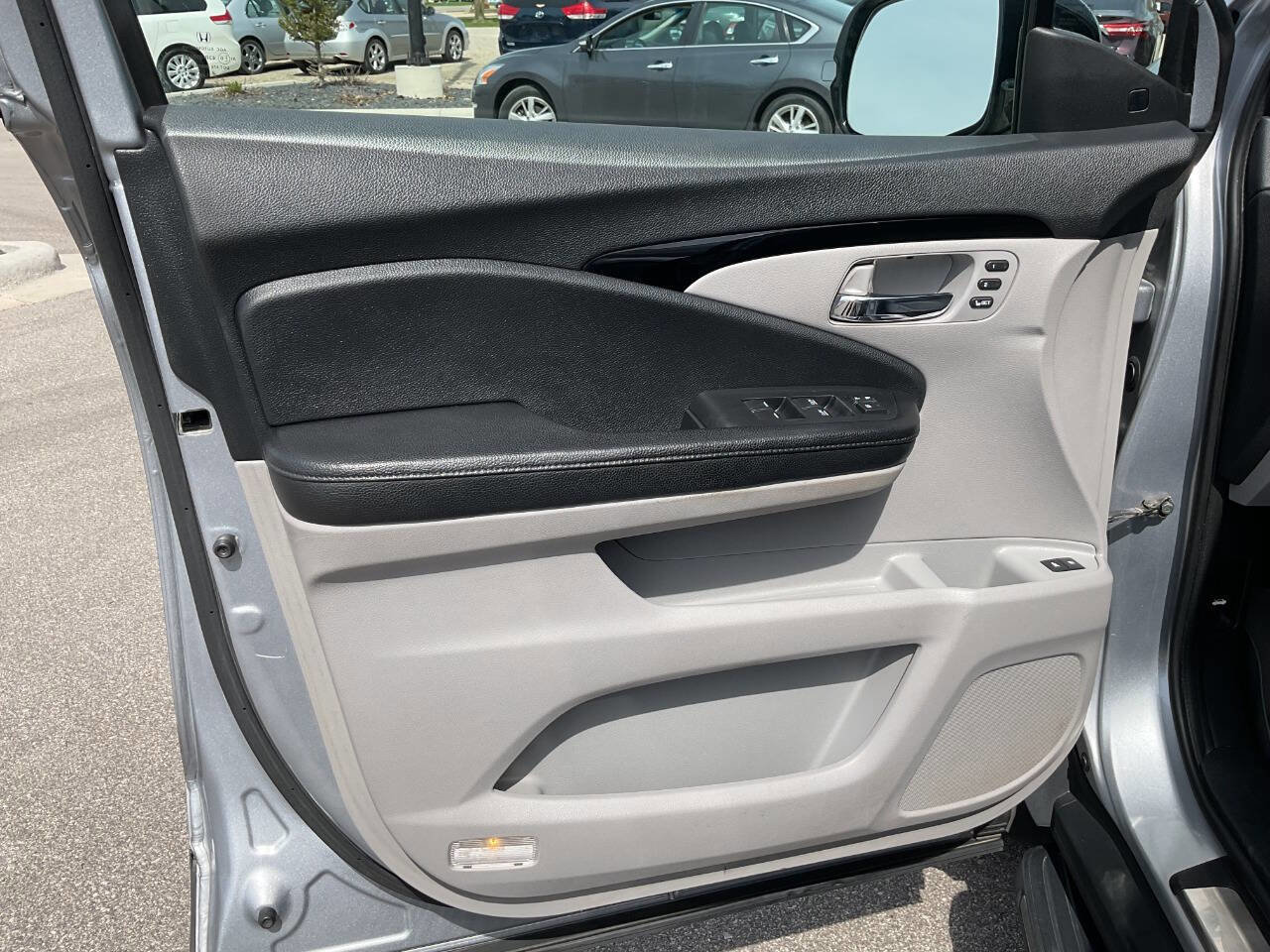 Used 2019 Honda Pilot Touring image 35