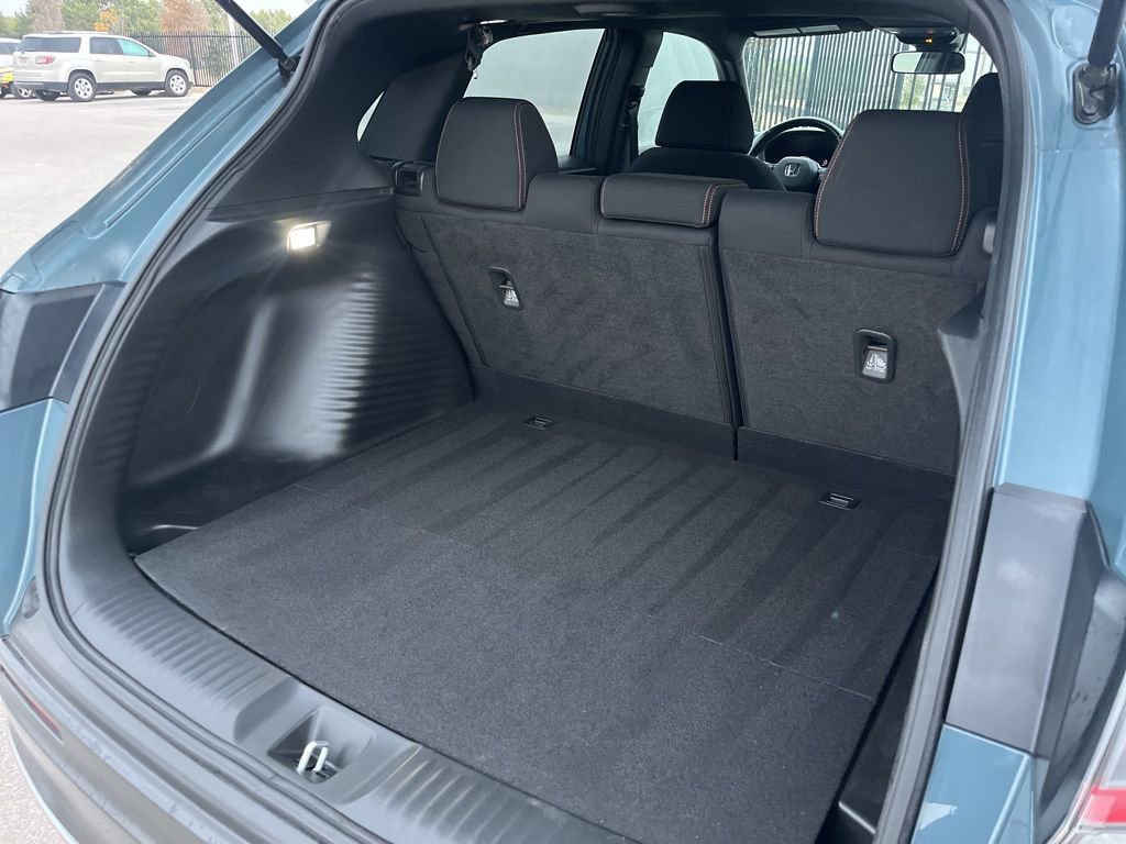 Used 2023 Honda HR-V Sport image 10