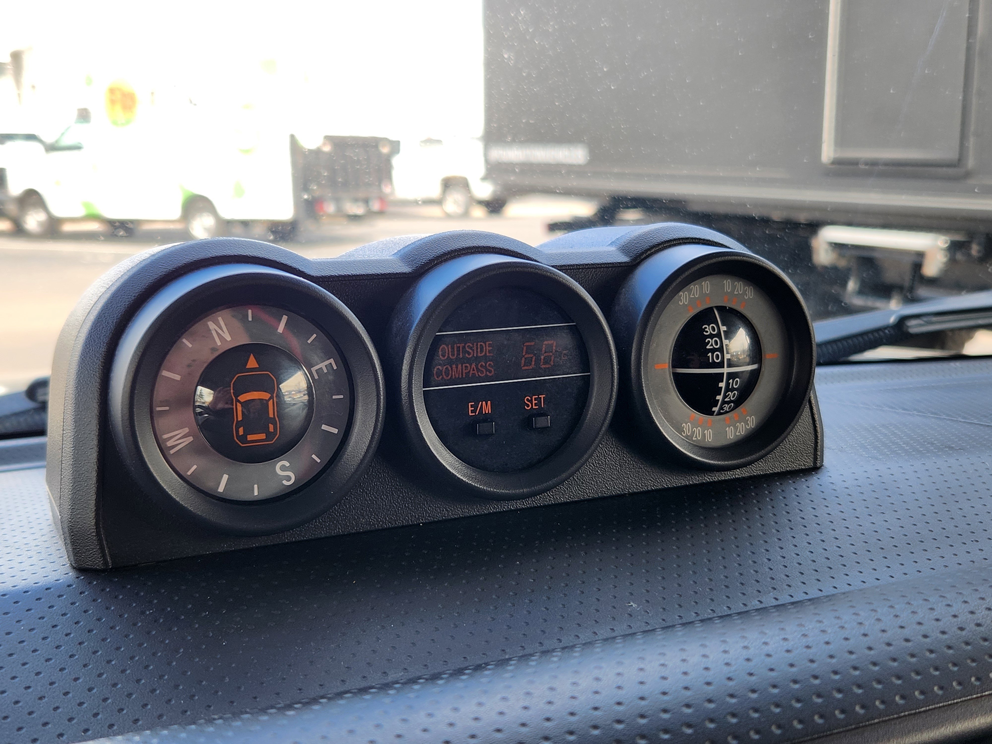 Used 2014 Toyota FJ Cruiser 4WD w/ Upgrade Package image 9