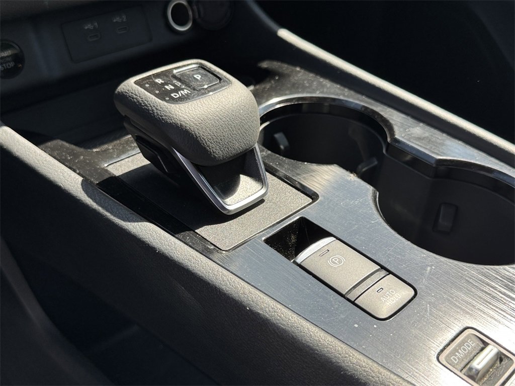 Used 2024 Nissan Rogue S image 10