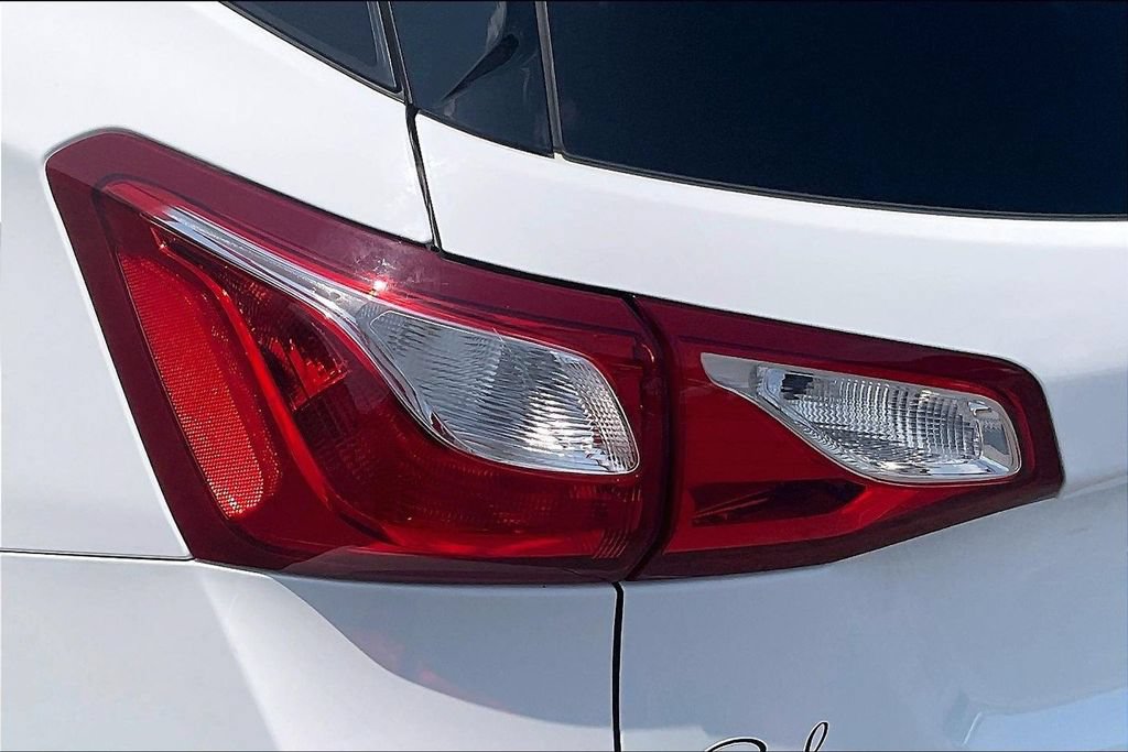 Used 2021 Chevrolet Equinox LT w/ Driver Convenience Package FWD image 23