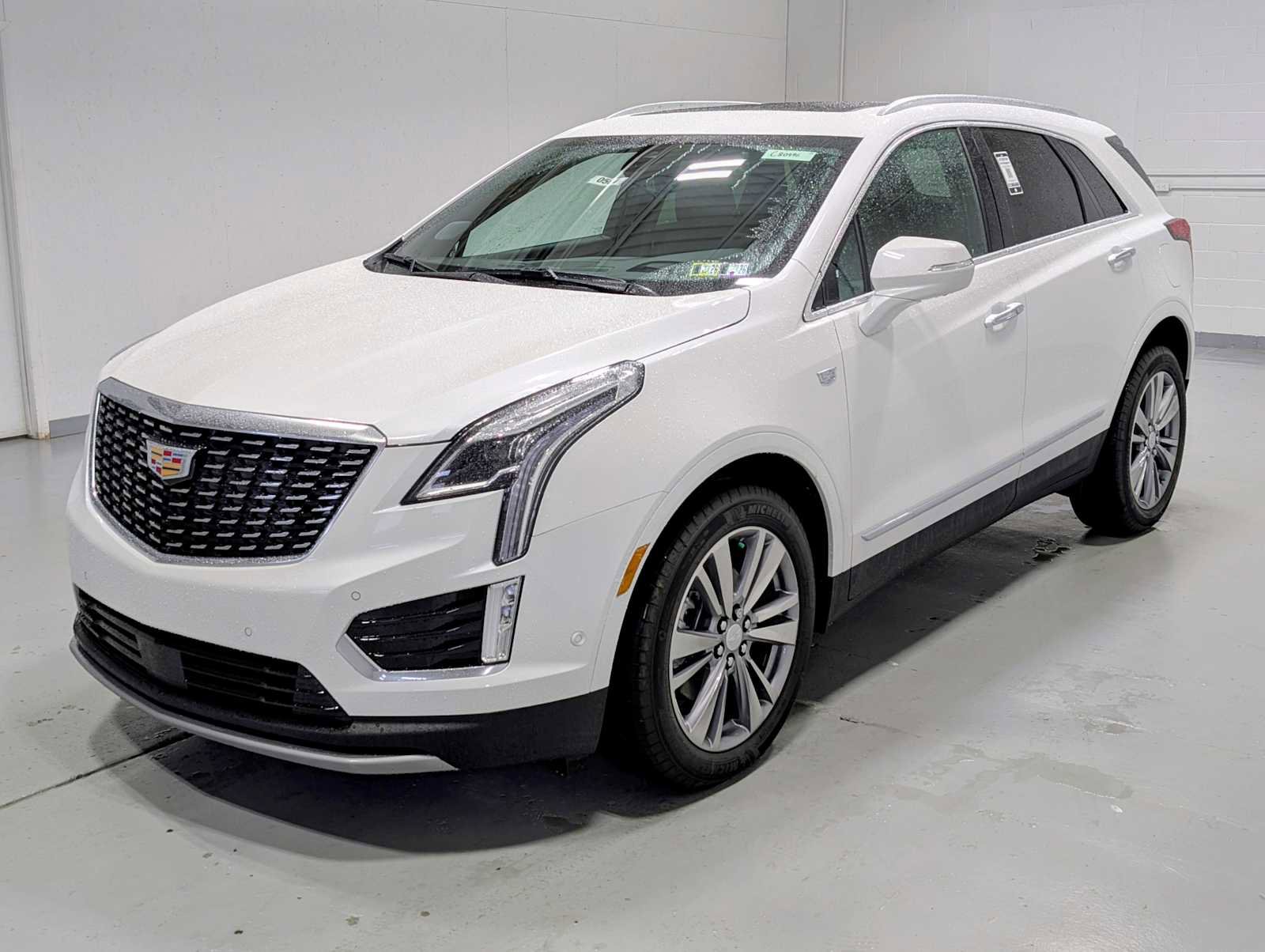 New 2025 Cadillac XT5 Premium Luxury w/ Technology Package
