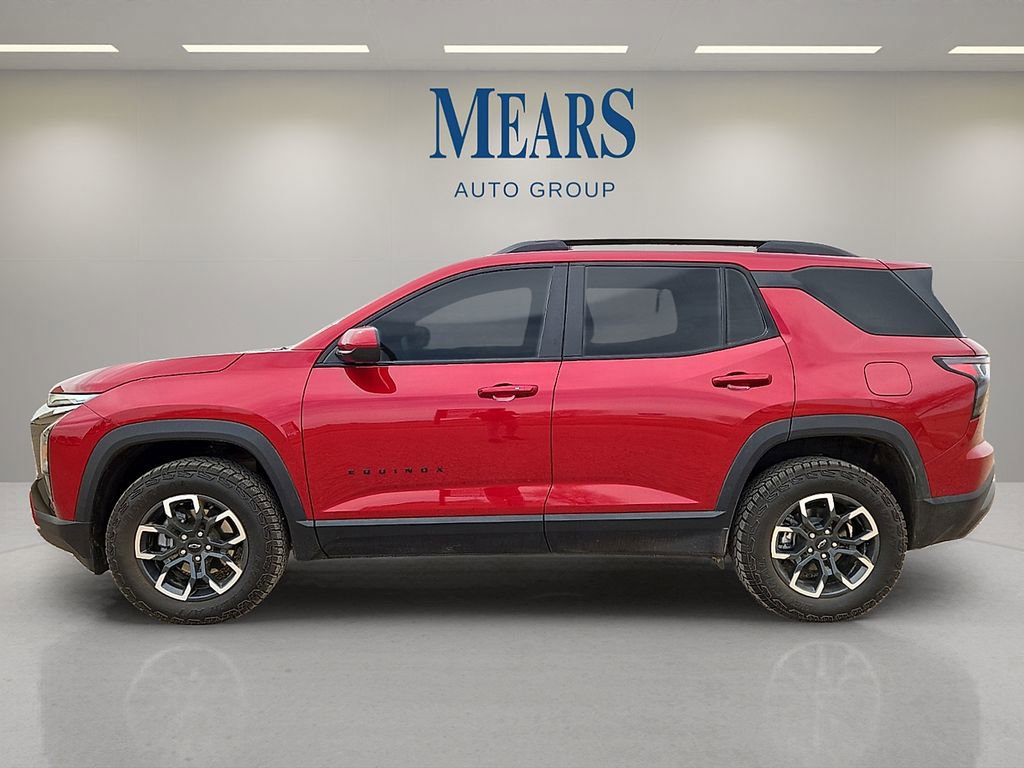 Used 2025 Chevrolet Equinox ACTIV w/ Convenience Package III image 2
