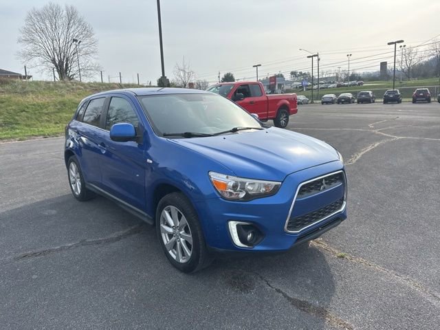 Used 2015 Mitsubishi Outlander Sport SE image 2