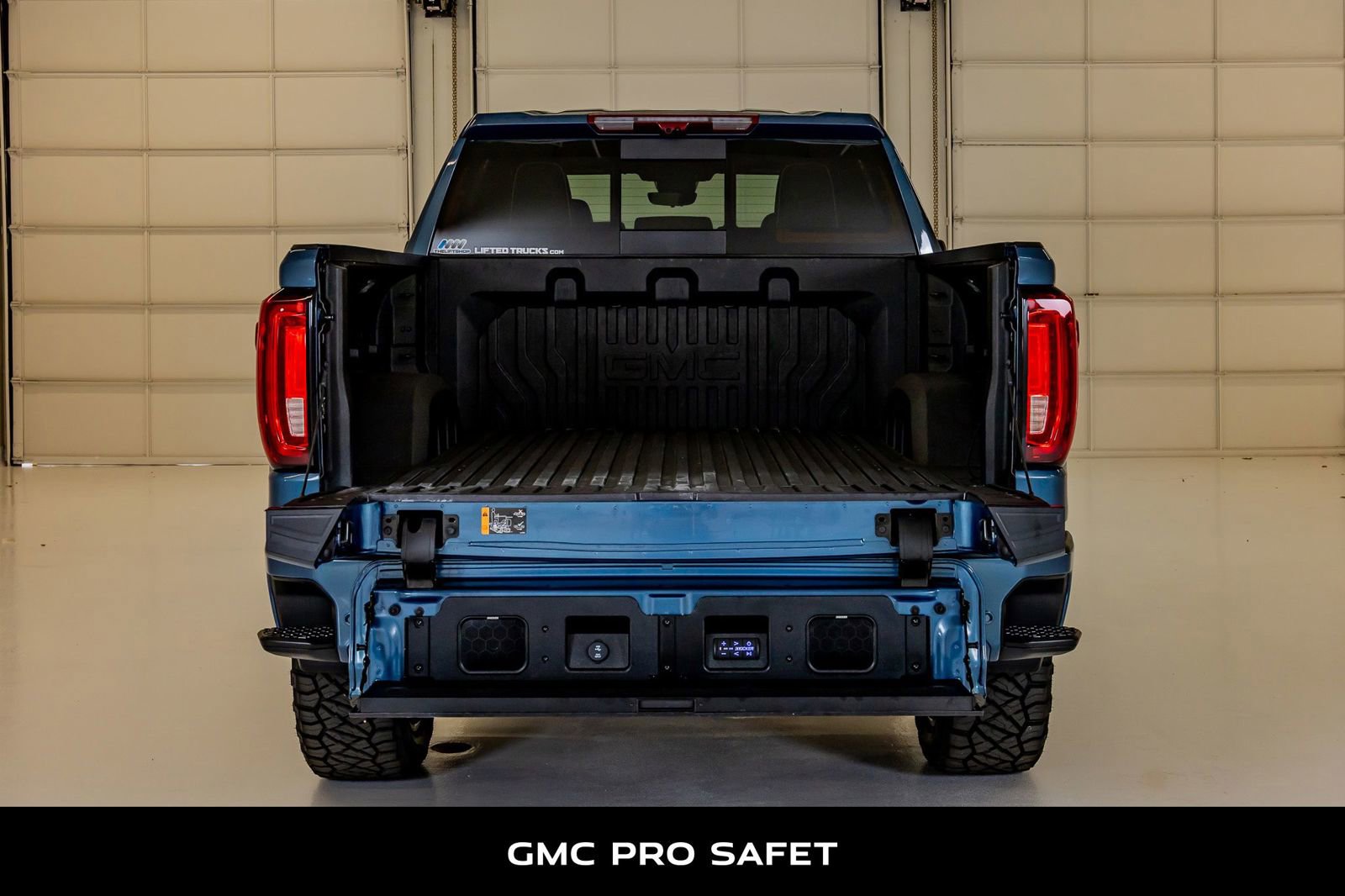 Used 2026 GMC Sierra 1500 Denali Ultimate image 9