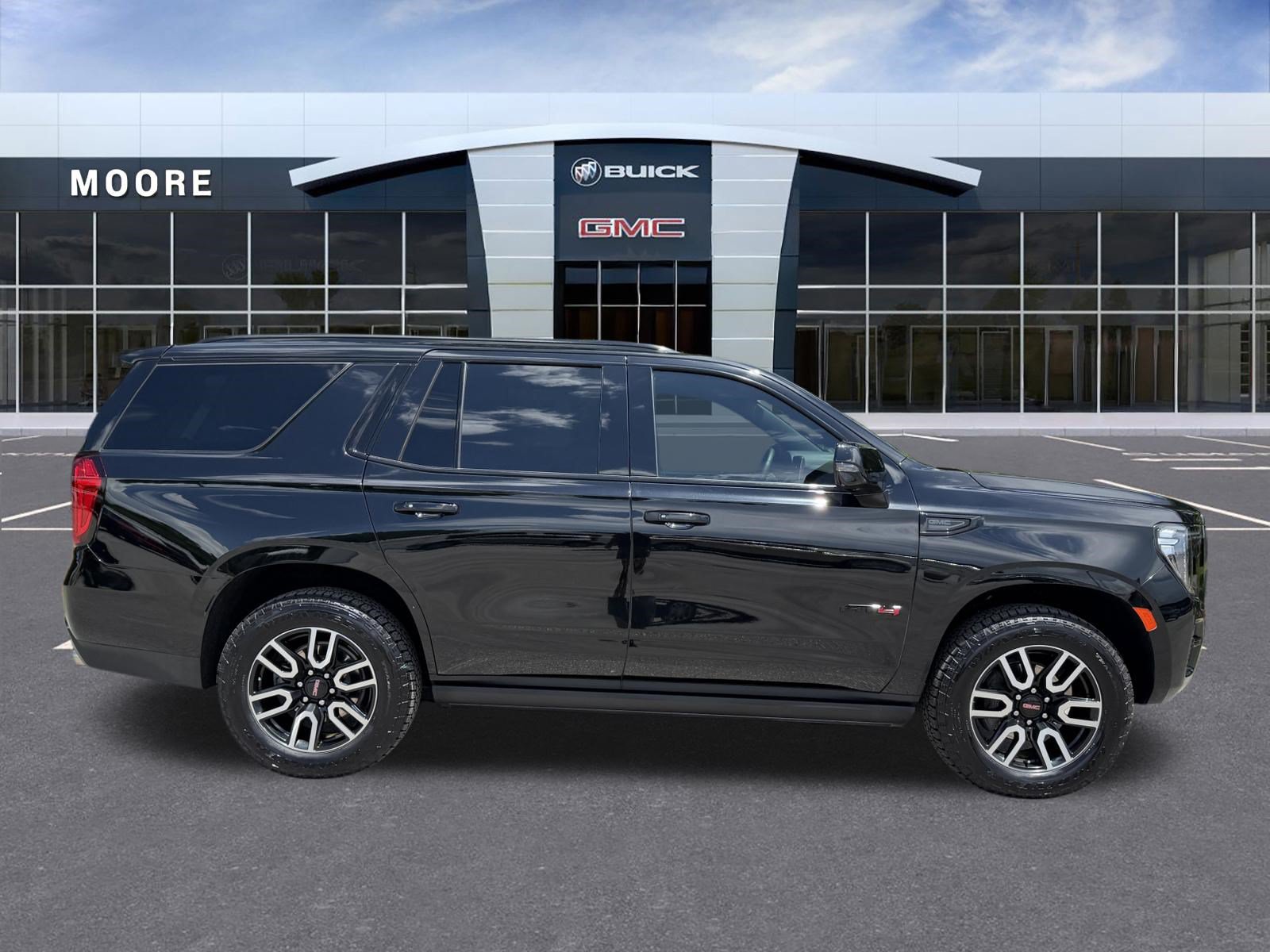 Used 2024 GMC Yukon AT4 w/ AT4 Premium Plus Package AWD/4WD image 2