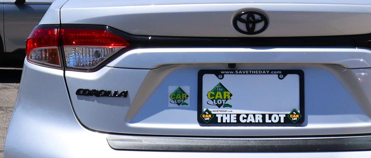 Used 2022 Toyota Corolla LE w/ Carpet Mat Package (TMS) FWD image 19