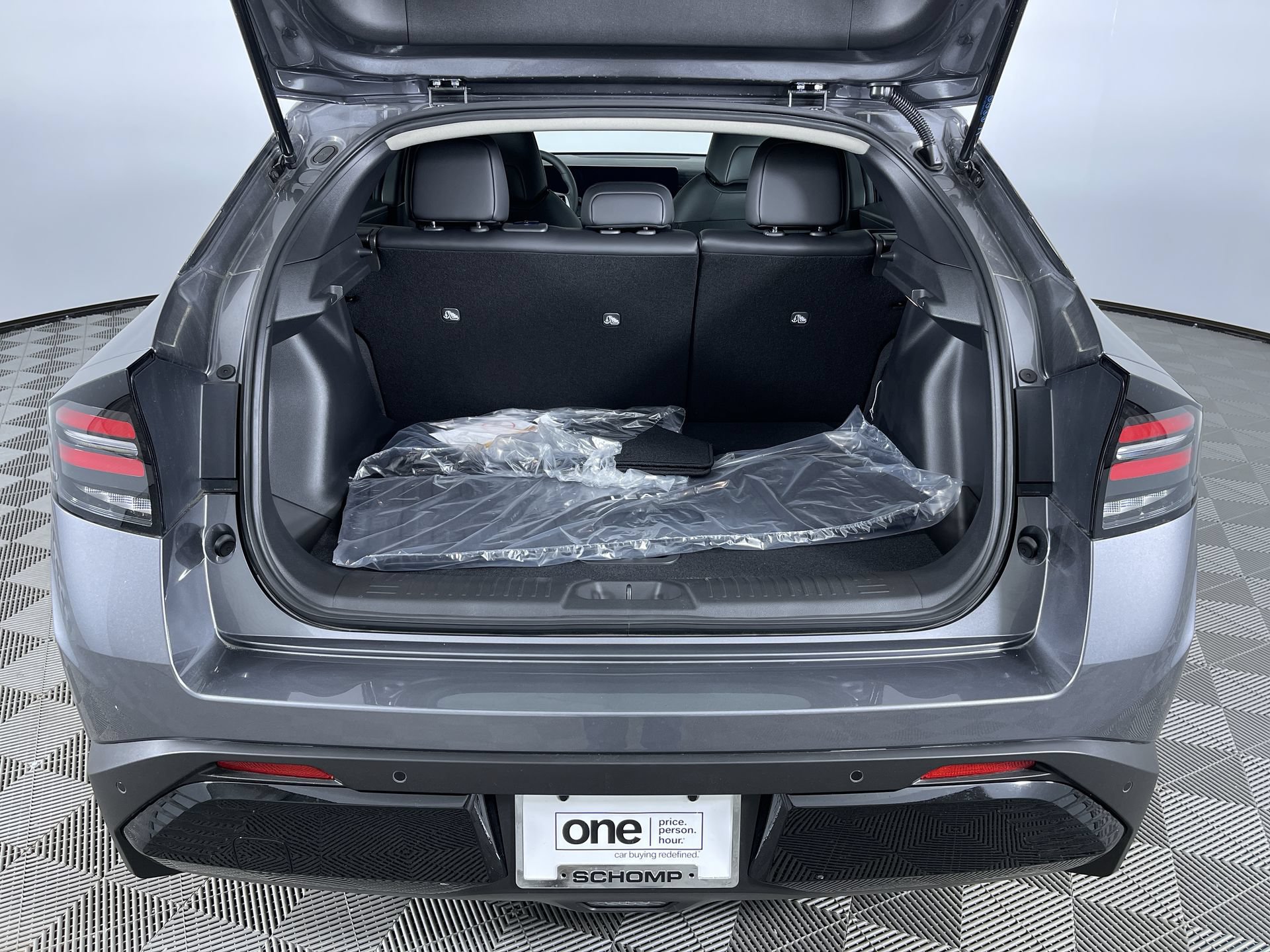New 2026 Nissan Leaf SV+ w/ Floor Mat Package (SV+) FWD image 25