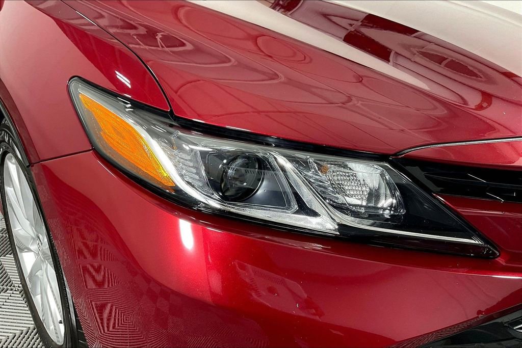 Used 2019 Toyota Camry LE image 38