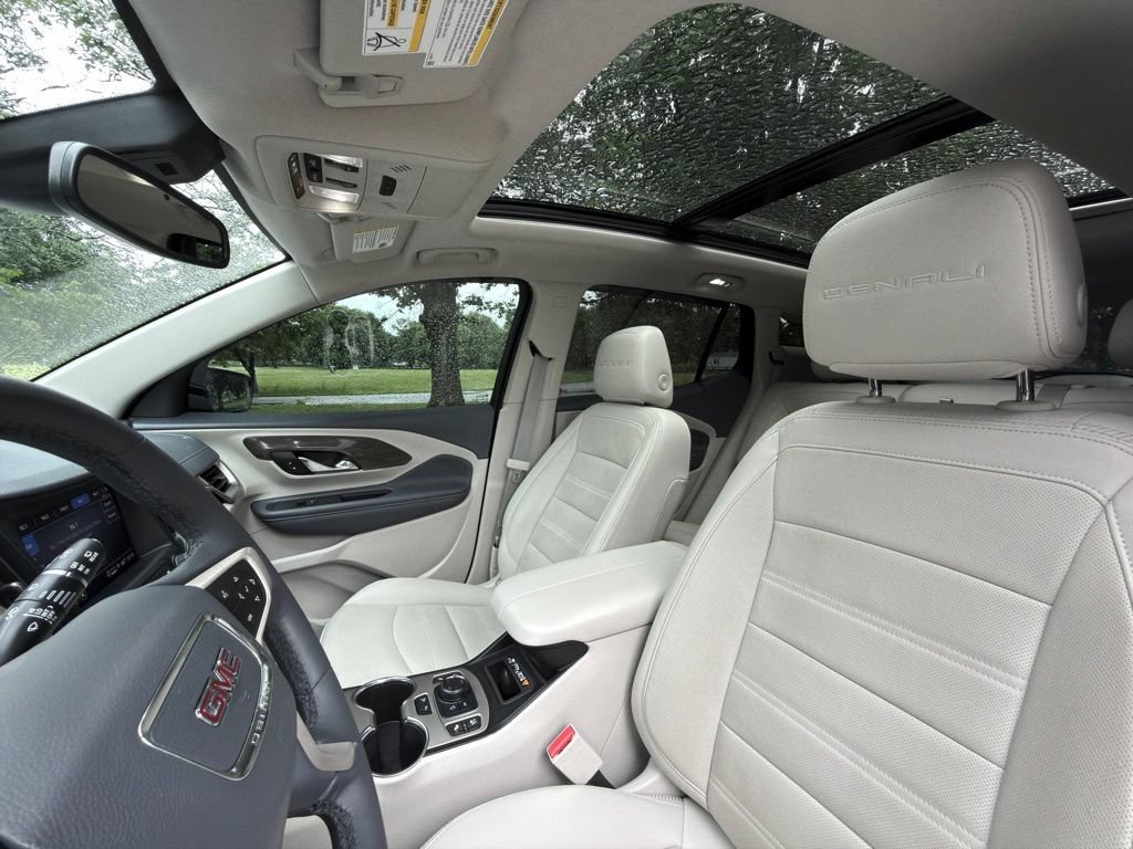 Used 2024 GMC Terrain Denali w/ Denali Premium Package AWD/4WD image 21