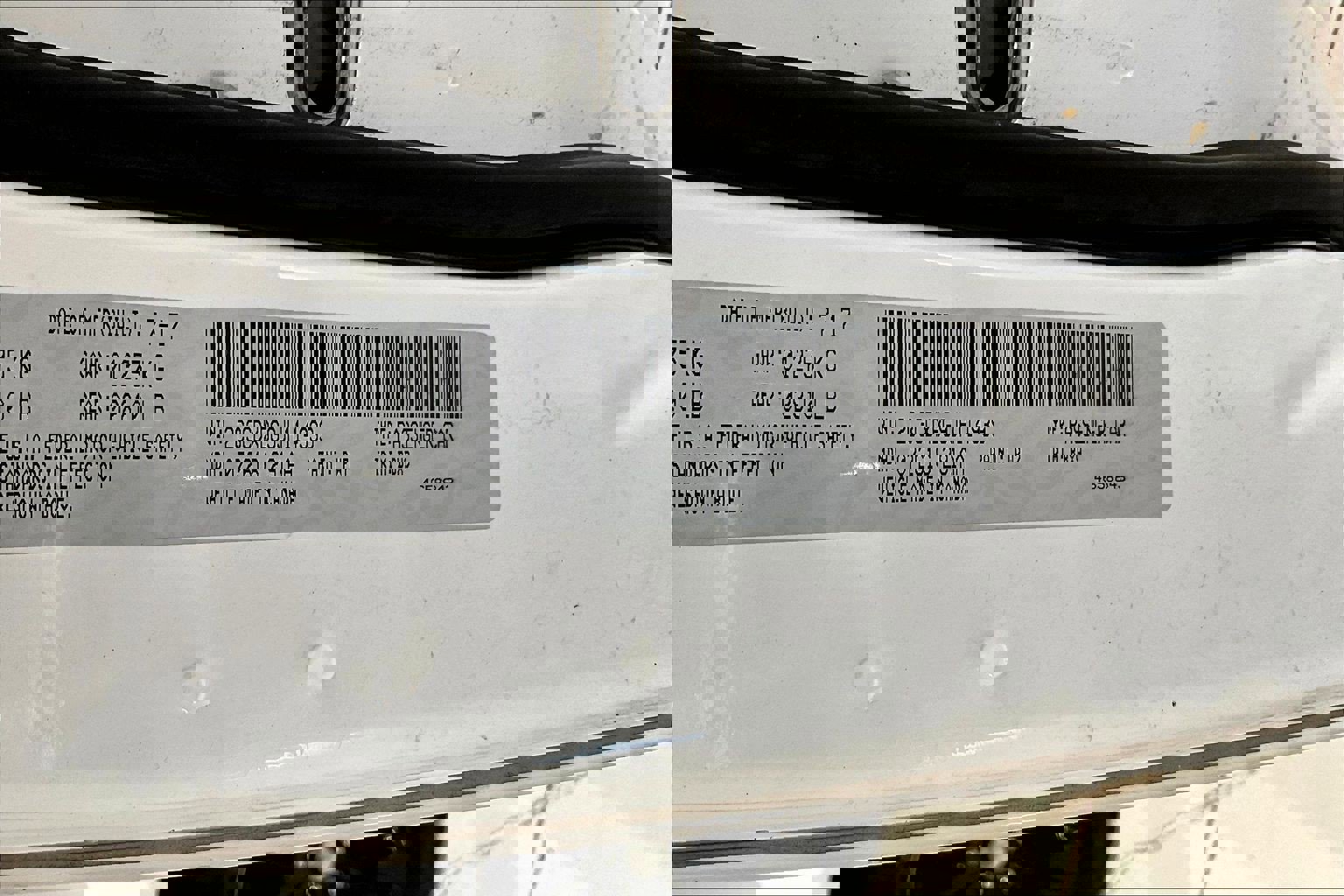 Used 2018 Dodge Charger SXT RWD image 18