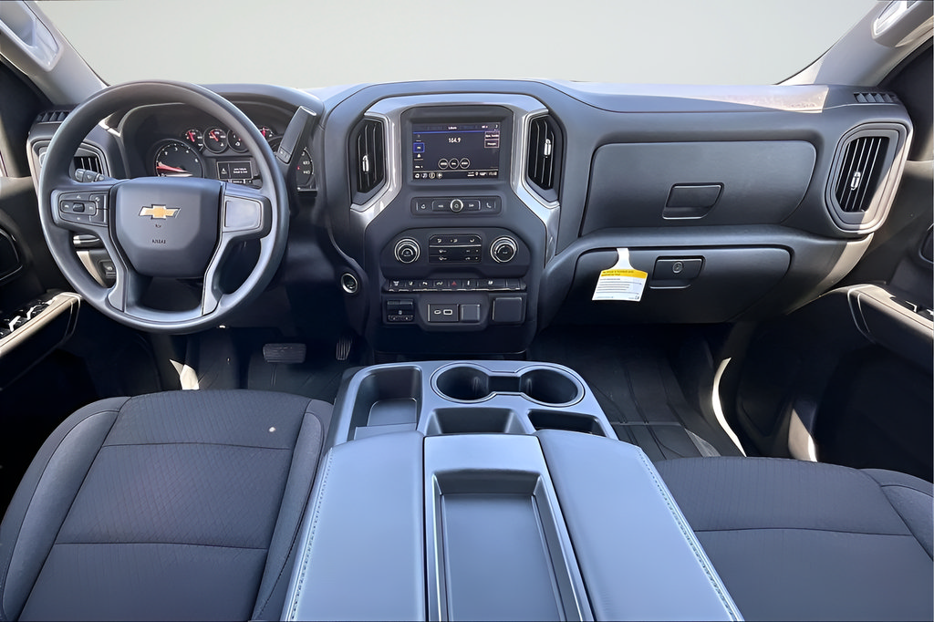 Used 2025 Chevrolet Silverado 2500 Custom w/ Custom Value Package AWD/4WD image 7