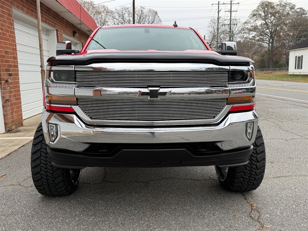 Used 2019 Chevrolet Silverado 1500 LT w/ All Star Edition image 9