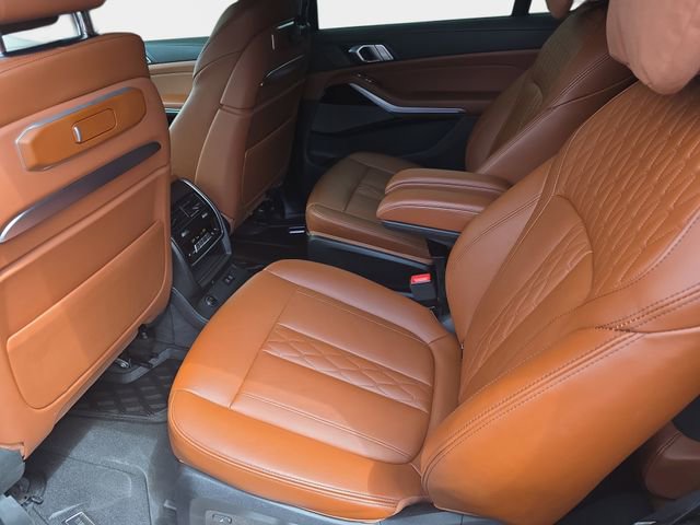 Used 2024 BMW X7 xDrive40i w/ Executive Package AWD/4WD image 18