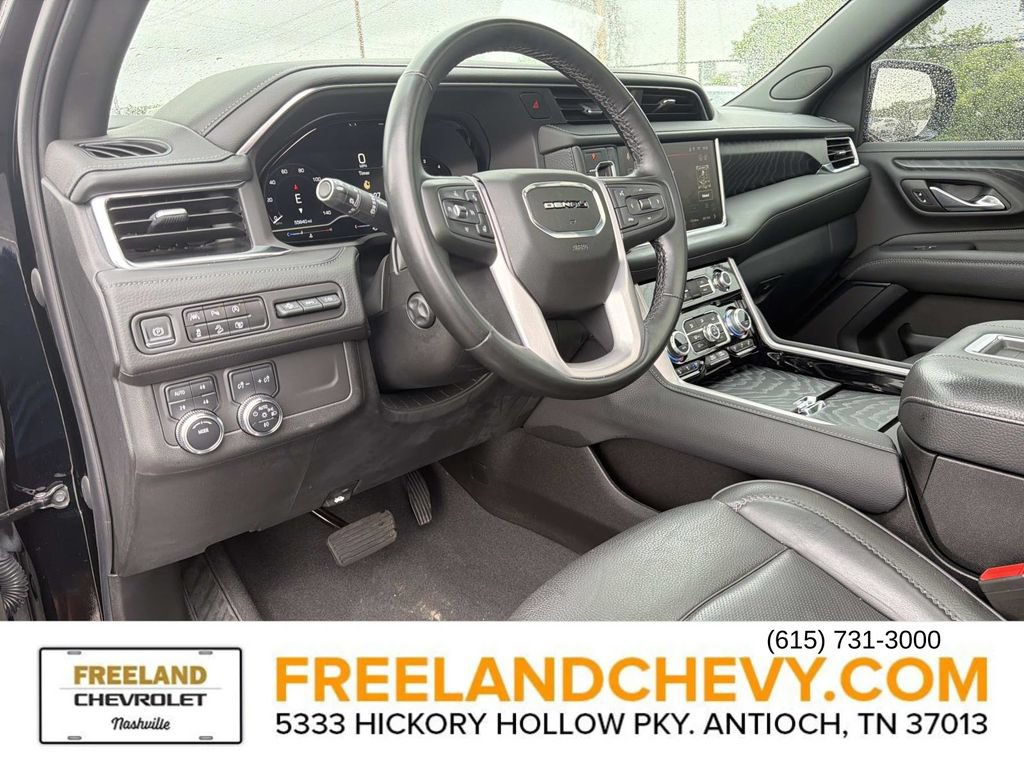 Used 2023 GMC Yukon XL Denali AWD/4WD image 28