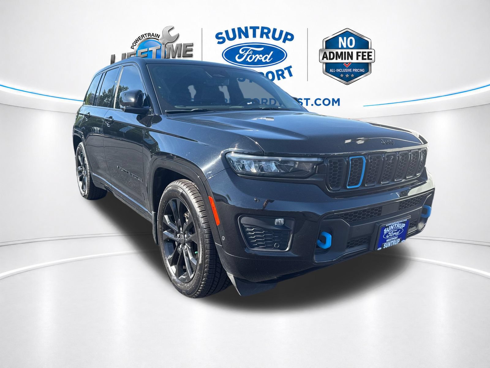 Used 2023 Jeep Grand Cherokee Overland w/ Advanced Protech Group III AWD/4WD image 22