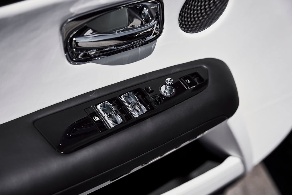 Used 2026 Rolls-Royce Ghost RWD image 34