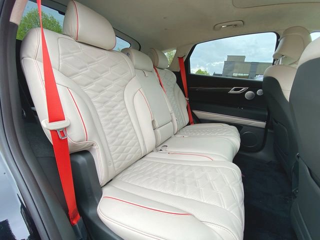 Used 2025 Genesis GV80 3.5T e-SC AWD/4WD image 28