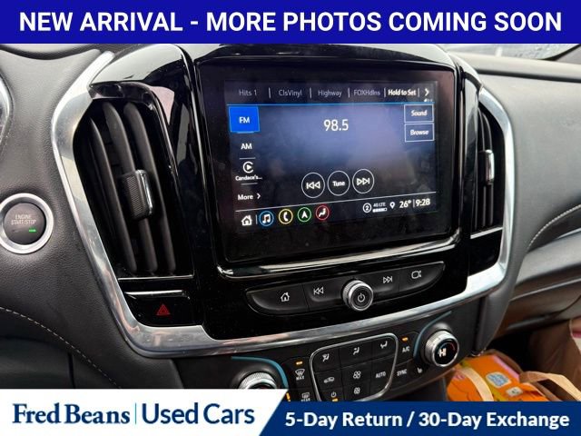 Used 2023 Chevrolet Traverse LT w/ LT Premium Package image 12