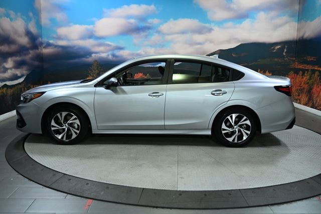 Used 2025 Subaru Legacy Premium image 5