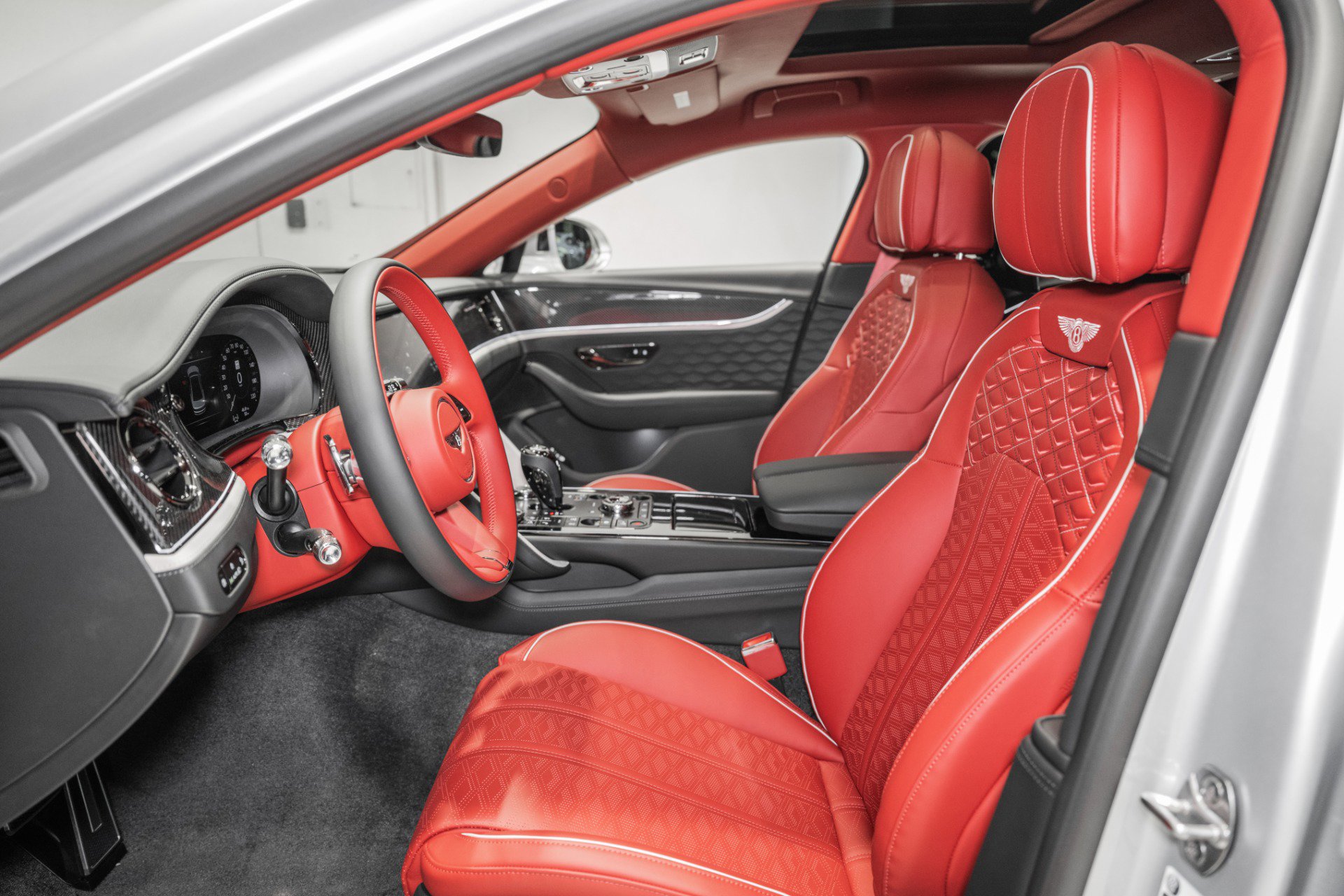 New 2026 Bentley Flying Spur Plug-In Hybrid AWD/4WD image 17