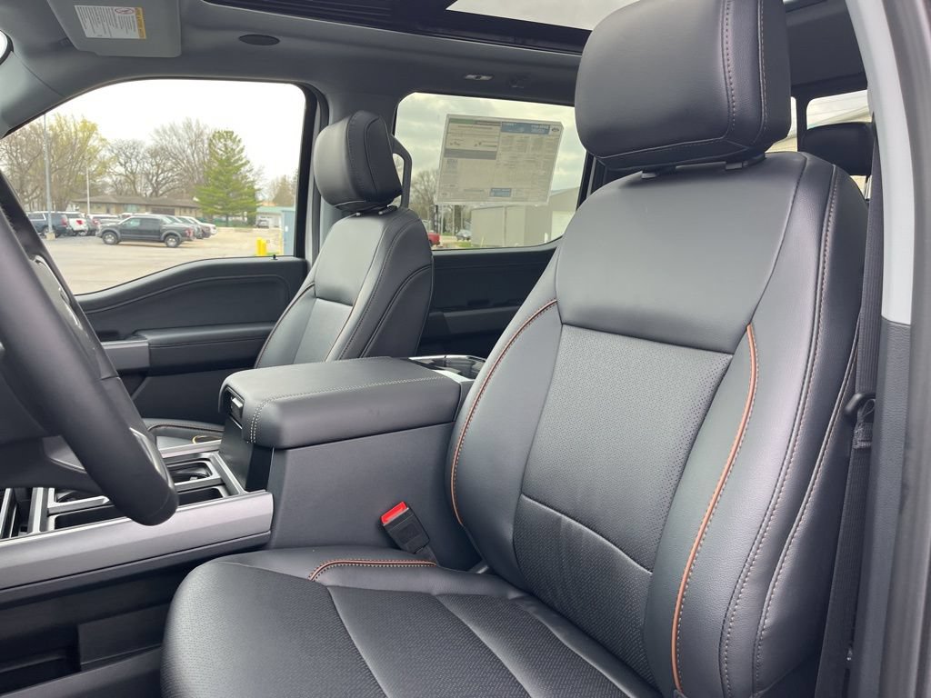 New 2026 Ford F350 Lariat w/ Black Appearance Package AWD/4WD image 10