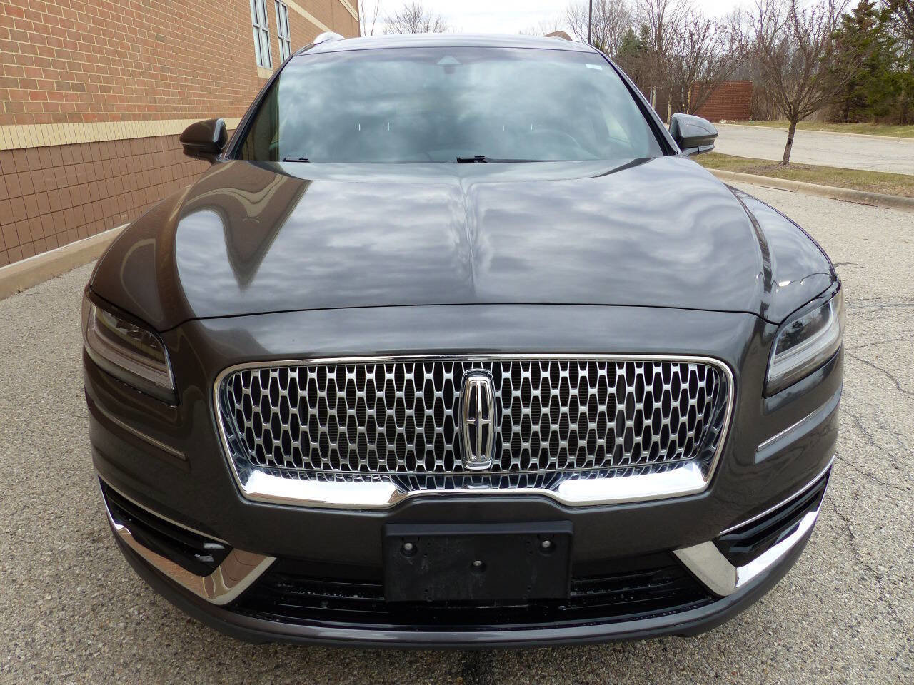 Used 2019 Lincoln Nautilus Premier AWD/4WD image 12