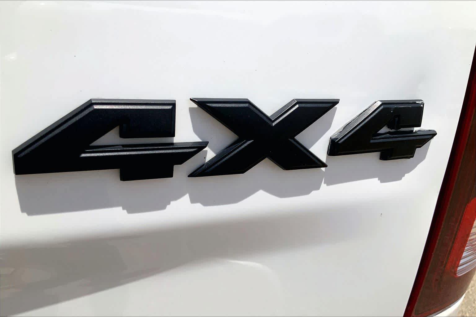 Used 2024 RAM 1500 Warlock AWD/4WD image 33